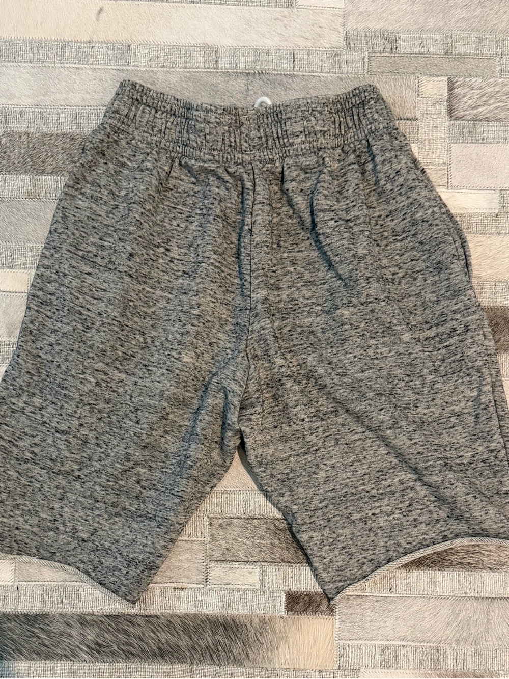 Under Armour above knee grey shorts - Picture 4 of 5